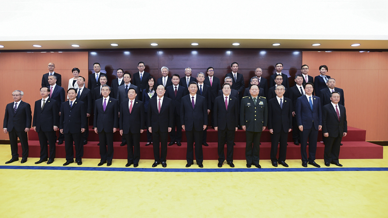 習(xí)近平會見澳門特別行政區(qū)新任行政、立法、司法機(jī)關(guān)負(fù)責(zé)人