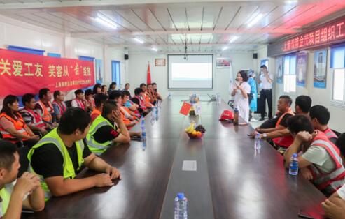 “小病挺，大病拖” 農(nóng)民工的健康保障如何破題？
