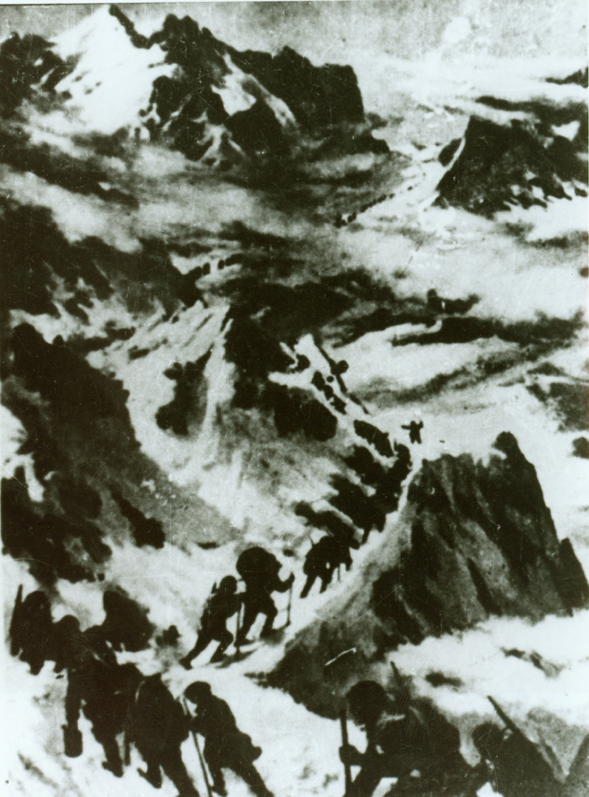 ↑資料圖片：紅軍過打鼓山。（圖片由陸軍第16集團(tuán)軍某紅軍團(tuán)提供）