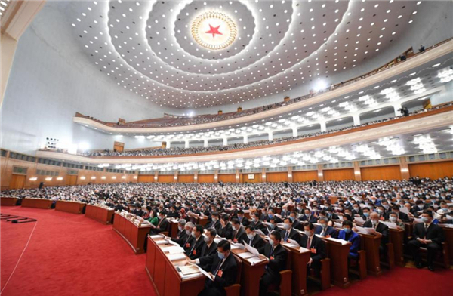 政府工作報告中，這些內(nèi)容與國防和軍隊建設息息相關