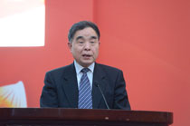 全國人大教科文衛(wèi)委員會(huì)主任委員、清華大學(xué)新聞出版學(xué)院院長柳斌杰致辭