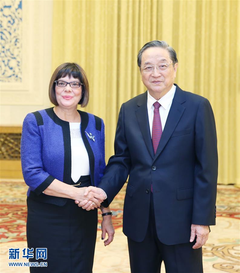 11月27日，全國政協(xié)主席俞正聲在北京會見塞爾維亞國民議會議長戈伊科維奇。新華社記者 姚大偉 攝