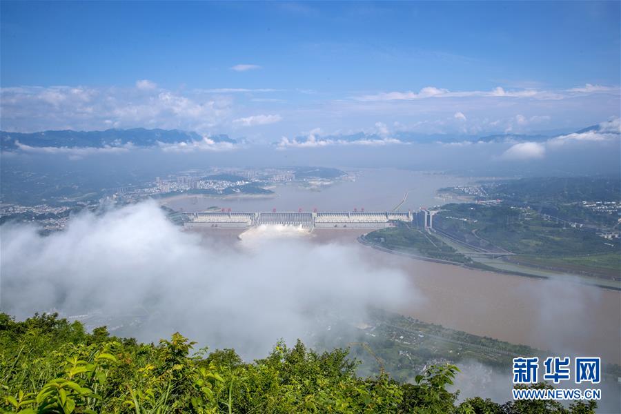 （百城百縣百企調(diào)研行·圖文互動）（2）建設(shè)長江綠色走廊再譜新章——長江三峽集團(tuán)發(fā)展紀(jì)實
