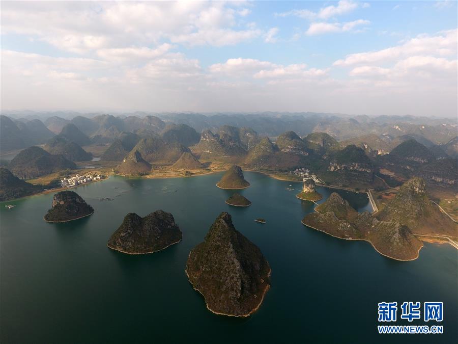 （輝煌60年·壯美新廣西·圖文互動(dòng)）（1）攜手描繪八桂大地上的美麗畫(huà)卷——寫(xiě)在廣西壯族自治區(qū)成立60周年之際