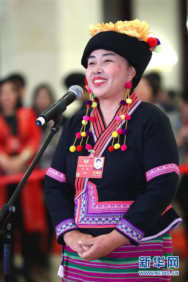 （兩會(huì)·政協(xié)開(kāi)幕）（10）全國(guó)政協(xié)委員接受采訪