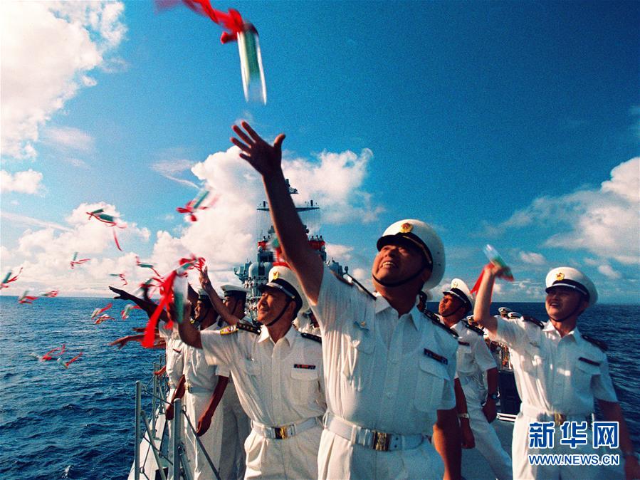 （新華全媒頭條·人民海軍70年·圖文互動(dòng)）（1）向海圖強(qiáng)春潮涌——黨中央、中央軍委和習(xí)主席關(guān)心人民海軍建設(shè)發(fā)展紀(jì)實(shí)