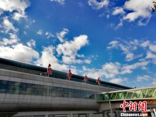 資料圖：烏魯木齊國(guó)際機(jī)場(chǎng)。 新疆機(jī)場(chǎng)集團(tuán)供圖