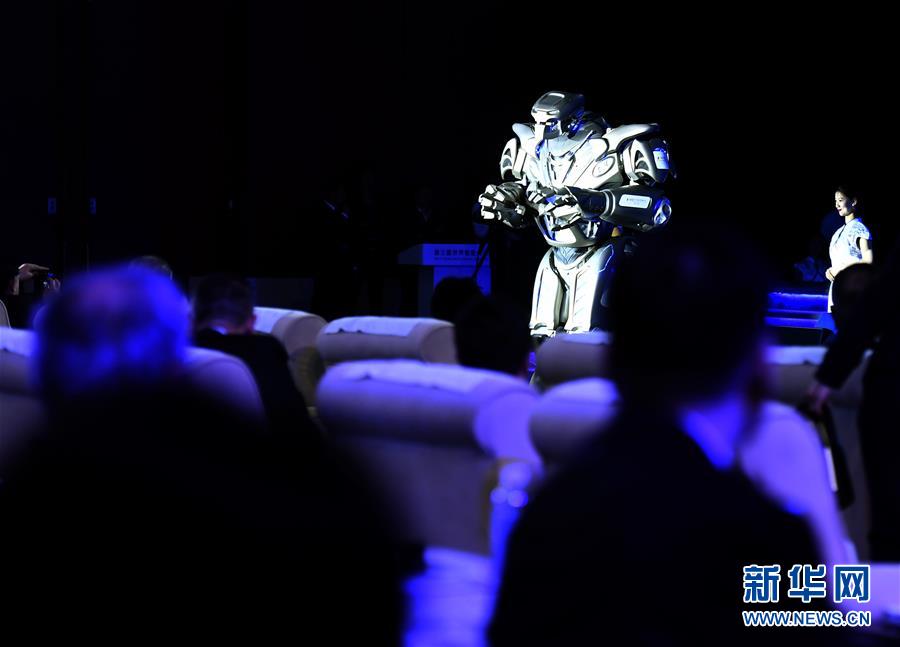 （新華全媒頭條·圖文互動）（1）擁抱智能新時代：世界智能大會釋放了哪些新信號？