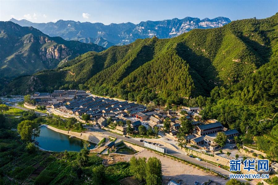 （集中連片特困地區(qū)貧困村調(diào)研行·圖文互動）（2）只要有信心，黃土變成金——河北阜平縣駱駝灣村和顧家臺村脫貧調(diào)查
