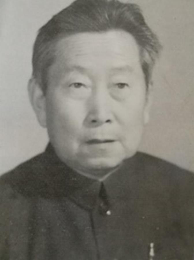 （為了民族復(fù)興·英雄烈士譜·圖文互動(dòng)）鄧國忠：能扛槍桿子、擅拿筆桿子的公安烈士