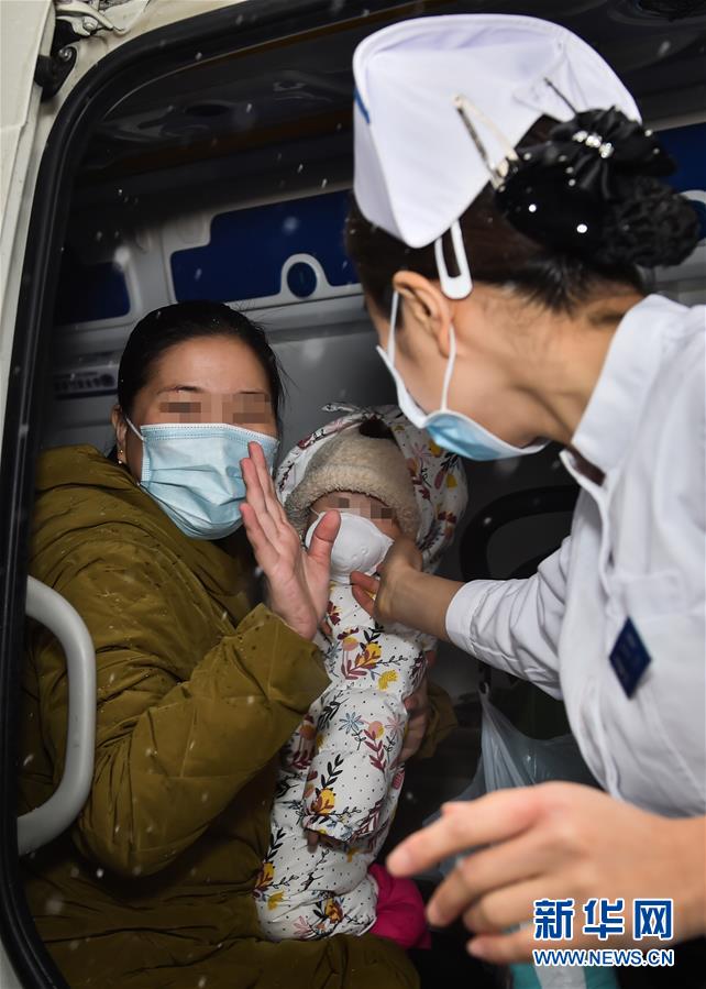 （聚焦疫情防控·圖文互動）（1）“等奇奇長大了，一定帶她再來北京”——北京9個月患兒出院記