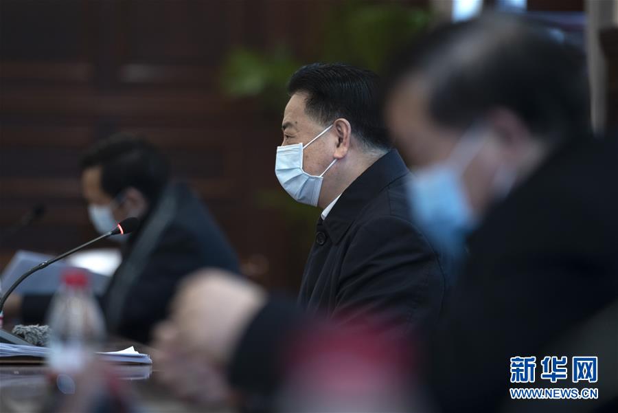 （聚焦疫情防控·圖文互動）（4）急防控所急，沖鋒勇向前——華中科技大學(xué)以科研攻關(guān)推動疫情防控救治觀察