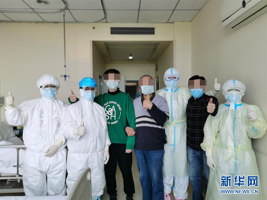 （聚焦疫情防控·圖文互動）（2）重癥醫(yī)生王洪亮：“沖在前，守到底”