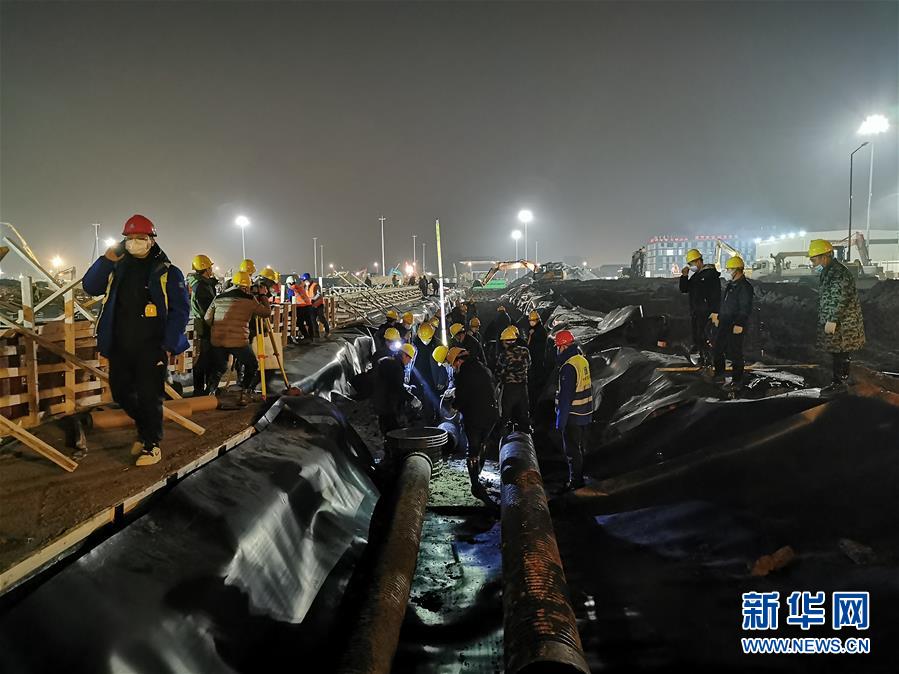 （一線抗疫群英譜·圖文互動）（3）羅文浩：“女兒，你的名字里有溫暖，有榮光！”