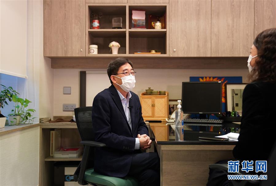 （香港故事·圖文互動）（1）從“非典”到新冠，一位香港醫(yī)生親歷的兩次抗疫