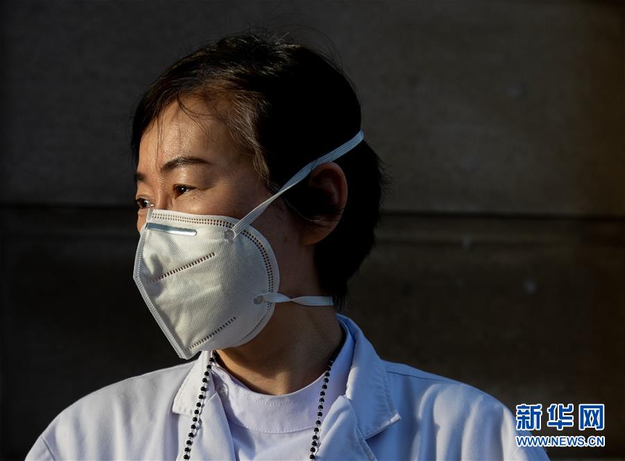 （聚焦疫情防控·圖文互動）（15）分秒必爭！一切為了治病救人——中國抗疫生命至上的生動實踐