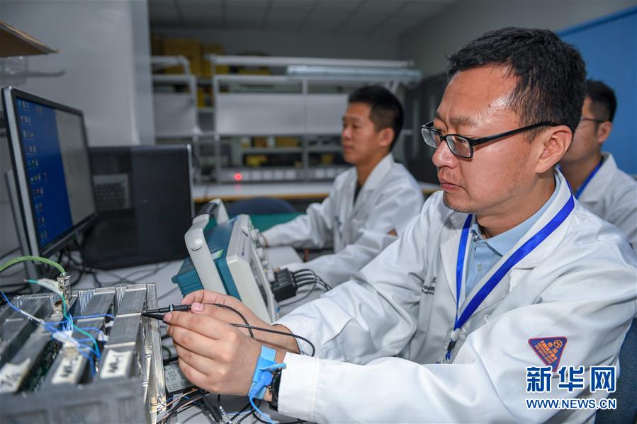（在習近平新時代中國特色社會主義思想指引下——新時代新作為新篇章·習近平總書記關切事·圖文互動）（3）終不悔為國為民，攀高峰只爭朝夕——來自科學家們的動人故事