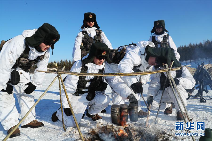 （在習(xí)近平強(qiáng)軍思想指引下·我們在戰(zhàn)位報(bào)告·圖文互動(dòng)）（1）向戰(zhàn)而行的“科研利劍”——軍事科學(xué)院系統(tǒng)工程研究院科研創(chuàng)新記事