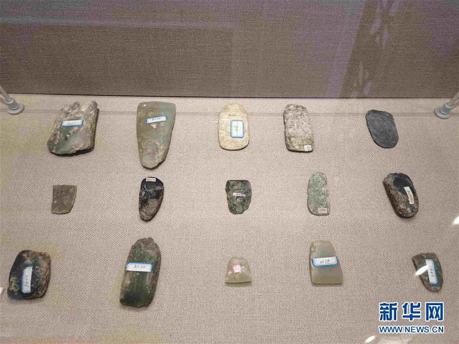 （文化視點(diǎn)·聽文物講故事·圖文互動(dòng)）（3）豪橫！古人扛著玉斧在羅布泊打獵