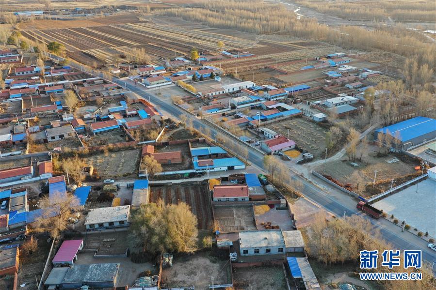 （全面建成小康社會(huì)“百城千縣萬(wàn)村”調(diào)研行·圖文互動(dòng)）（2）互助互利，小甘薯帶來(lái)甜蜜日子——內(nèi)蒙古奈曼旗互利村闖出產(chǎn)業(yè)致富之路