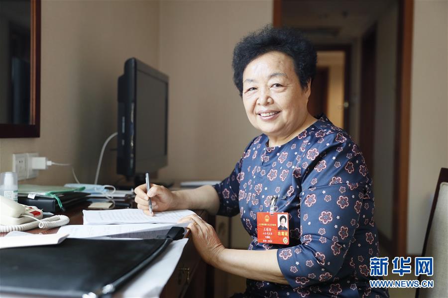 （新華全媒頭條·兩會特別報道·圖文互動）（4）從取得決定性成就到奪取全面勝利——從全國兩會看決戰(zhàn)決勝脫貧攻堅(jiān)
