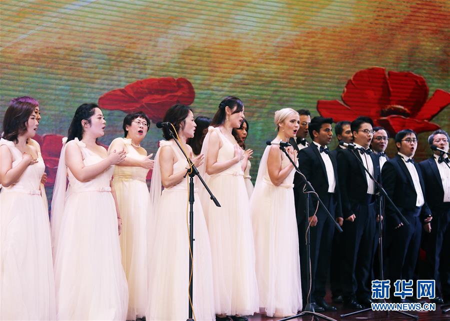 （在習(xí)近平新時(shí)代中國(guó)特色社會(huì)主義思想指引下——新時(shí)代新作為新篇章·總書記關(guān)切開(kāi)放事·圖文互動(dòng)）（5）開(kāi)放的中國(guó)，夢(mèng)想的模樣——洋學(xué)生在中國(guó)的日子