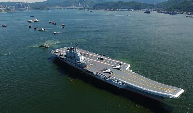 獨家航拍！遼寧艦駛離香港