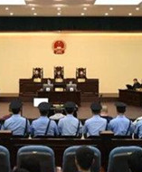 河南掃黑除惡大案開庭 8名公職人員如何為黑惡勢(shì)力“撐傘”？