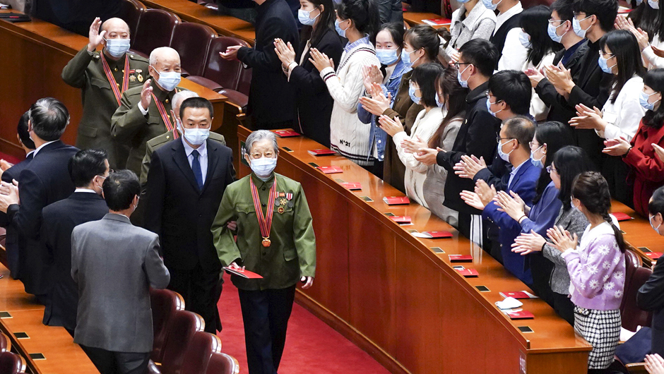 大會前，志愿軍老同志入場