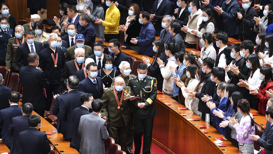 大會前，志愿軍老同志入場