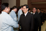 胡錦濤等黨和國(guó)家領(lǐng)導(dǎo)人觀(guān)看天宮一號(hào)發(fā)射實(shí)況