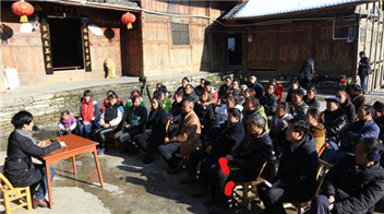 向紅林 ：既要做好精準(zhǔn)脫貧，也要全力推動(dòng)鄉(xiāng)村振興