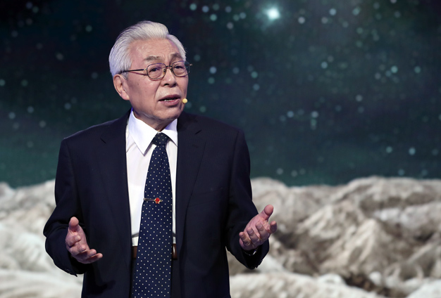雖然已經(jīng)84歲了，但我還會(huì)加倍努力。
