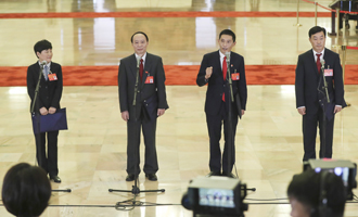 邱賽珍、張蜀新、潘克剛、李新民代表接受采訪