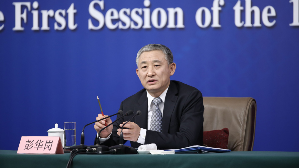 國(guó)資委副秘書長(zhǎng)、新聞發(fā)言人彭華崗