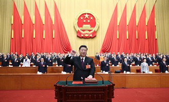 習(xí)近平當(dāng)選國家主席、中央軍委主席