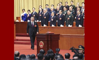 習(xí)近平當(dāng)選國家主席、中央軍委主席
