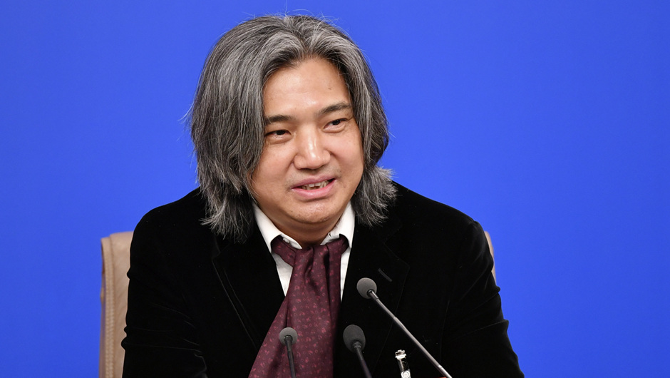 全國政協(xié)常委、文化文史和學(xué)習(xí)委員會(huì)委員，中國美術(shù)館館長，中國美術(shù)家協(xié)會(huì)副主席 吳為山