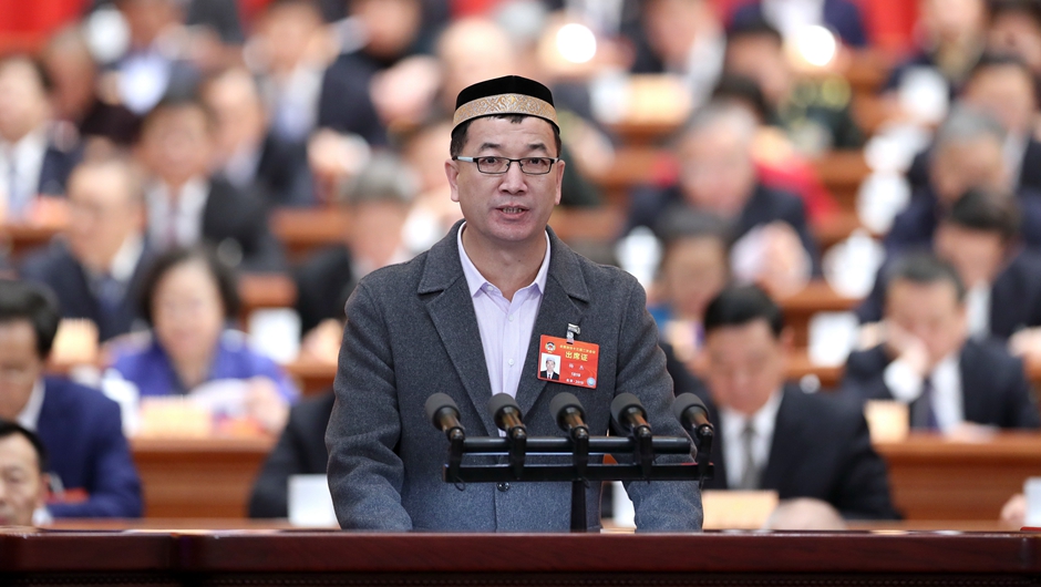 新疆維吾爾自治區(qū)呼圖壁縣政協(xié)副主席、伊斯蘭教協(xié)會(huì)會(huì)長(zhǎng)，呼圖壁縣城鎮(zhèn)陜西寺阿訇 楊杰