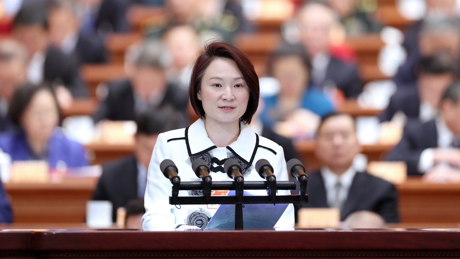 民建聯(lián)主席，香港立法會(huì)議員、行政會(huì)議成員 李慧瓊