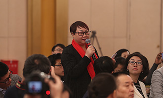俄羅斯金磚電視臺、阿爾法電視臺記者提問