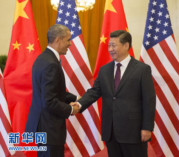 11月12日，國家主席習(xí)近平在北京人民大會(huì)堂舉行歡迎儀式，歡迎美國總統(tǒng)奧巴馬對(duì)中國進(jìn)行國事訪問。 新華社記者 李學(xué)仁 攝