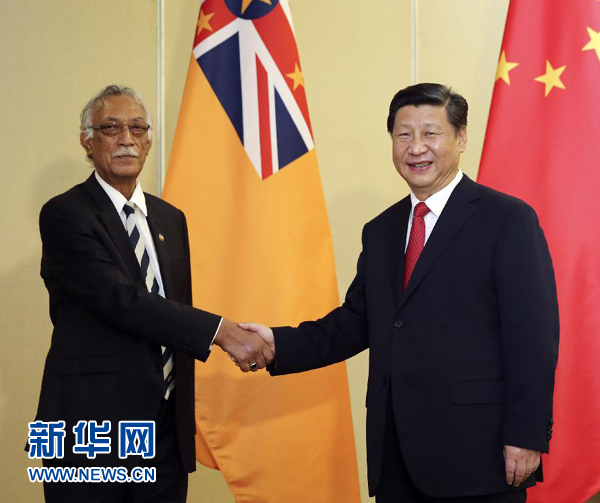 11月22日，國家主席習近平在斐濟楠迪會見紐?？偫硭?。新華社記者姚大偉攝 