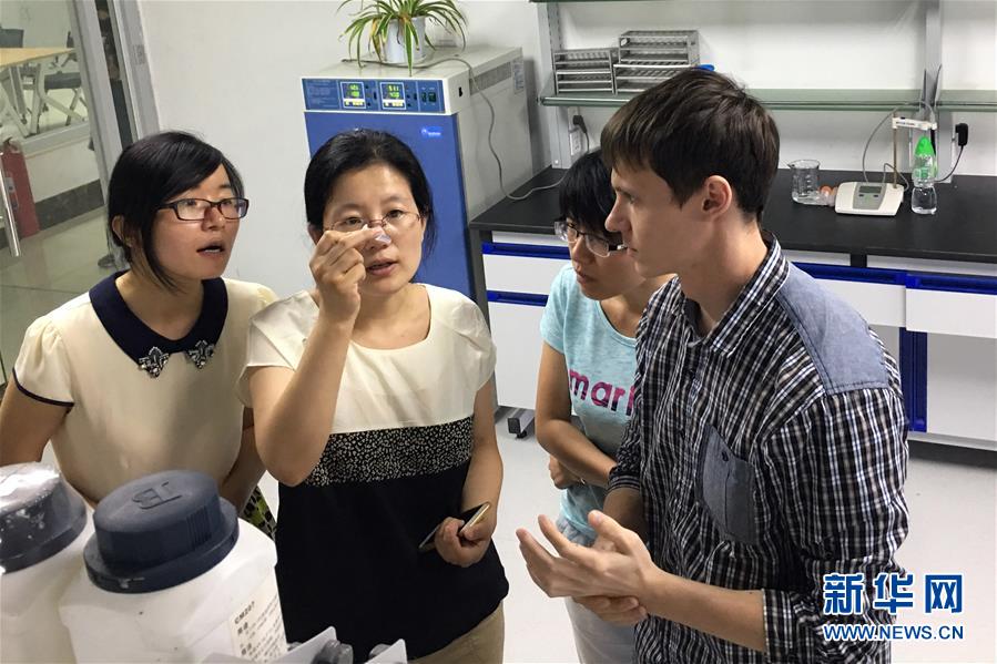 （新華全媒頭條·上合青島峰會(huì)·圖文互動(dòng)）（8）遠(yuǎn)航，揚(yáng)起“上海精神”的時(shí)代風(fēng)帆——寫在上海合作組織成員國(guó)元首理事會(huì)第十八次會(huì)議即將召開(kāi)之際