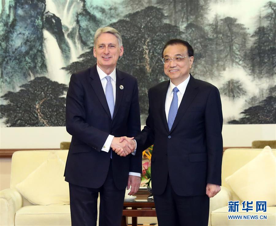 （時政）李克強會見英國首相特別代表、財政大臣哈蒙德