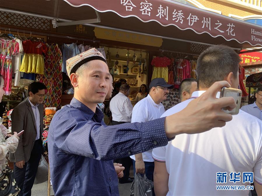 （圖文互動）（4）多國駐華使節(jié)參訪新疆：中國反恐、去極端化經(jīng)驗值得學習借鑒