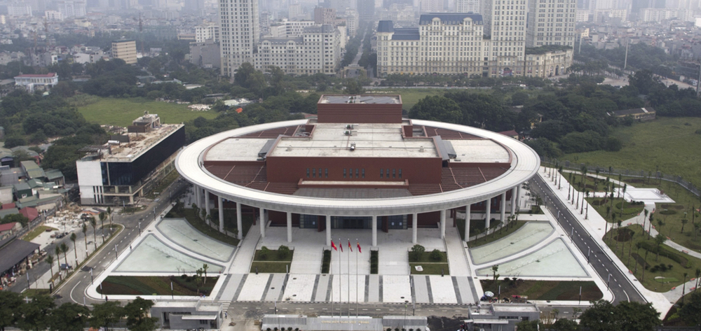 “盡心盡力建好中越友誼精品工程！”——越中友誼宮落成記