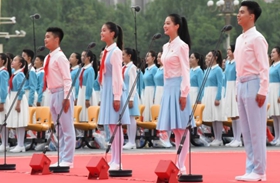 聽共青團員和少先隊員的心聲：請黨放心，強國有我！